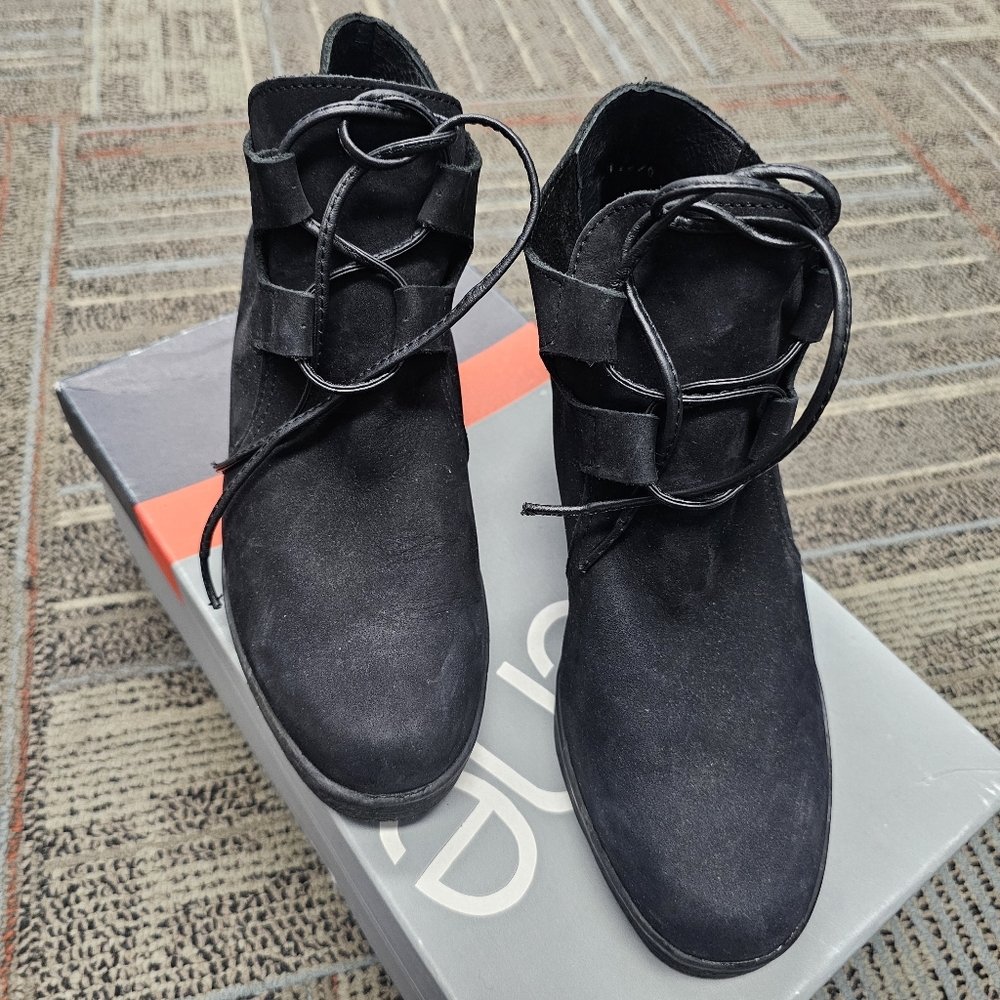 ARCHE Basillic Black Suede Leather Lace Up Boots‎ Sleek Design Size 37